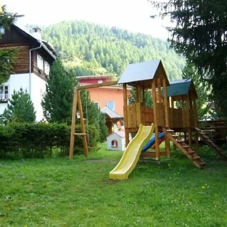 Hutmannshaus 3*