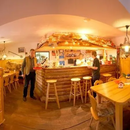 Hotel Hotel Hutmannshaus Kremsbrucke